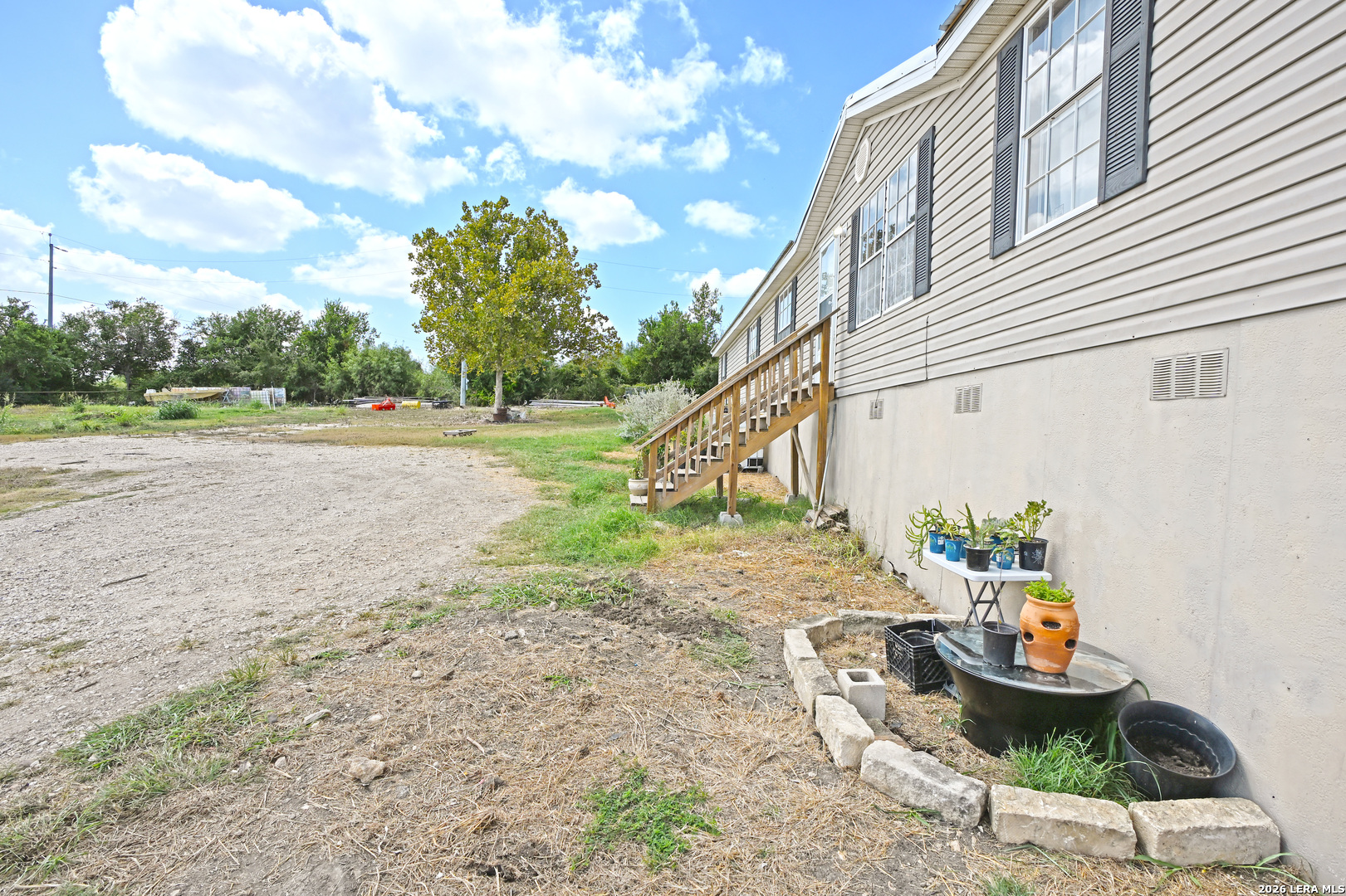 Photo 3 of Single family home for sale at 924 Union Wine Rd, New Braunfels, TX 78130 | MLS# 2018354 | Listing updated on 2026-09-22