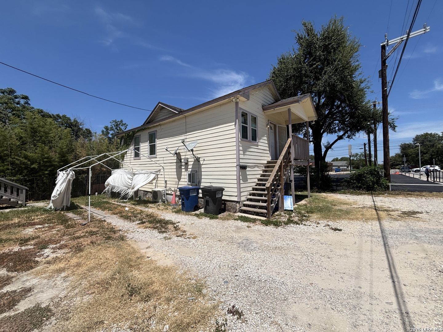 803 Lullwood Ave Listing Cover Image