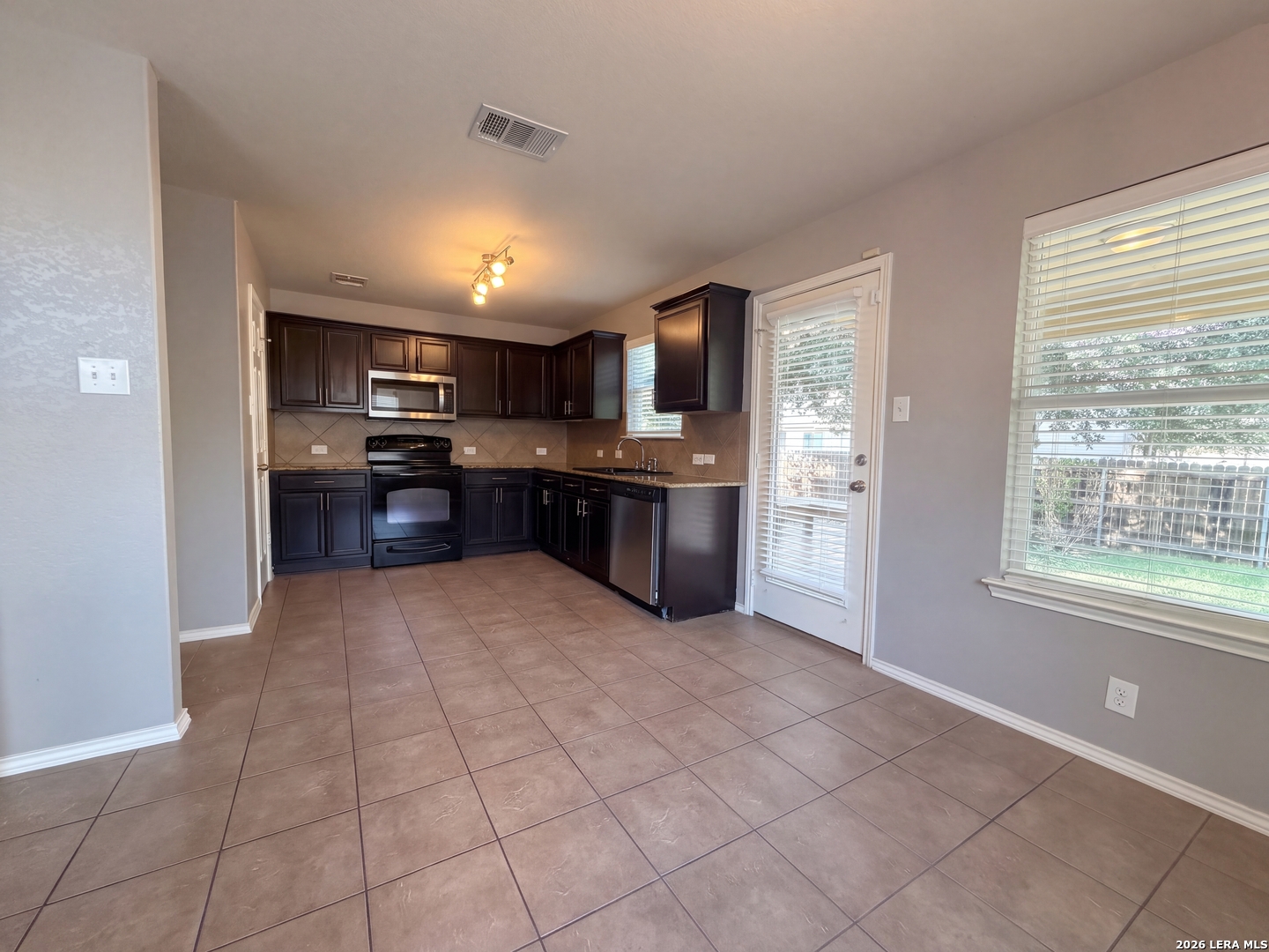 2535 FAYETTE DR, New Braunfels, TX 78130