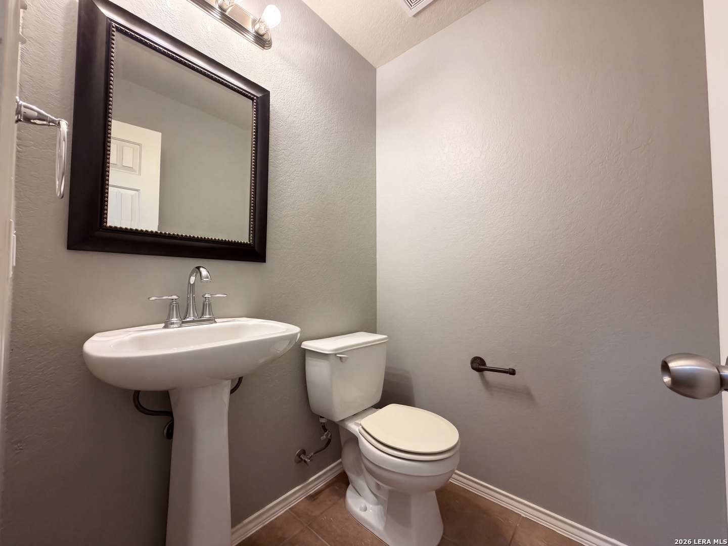 2535 FAYETTE DR, New Braunfels, TX 78130