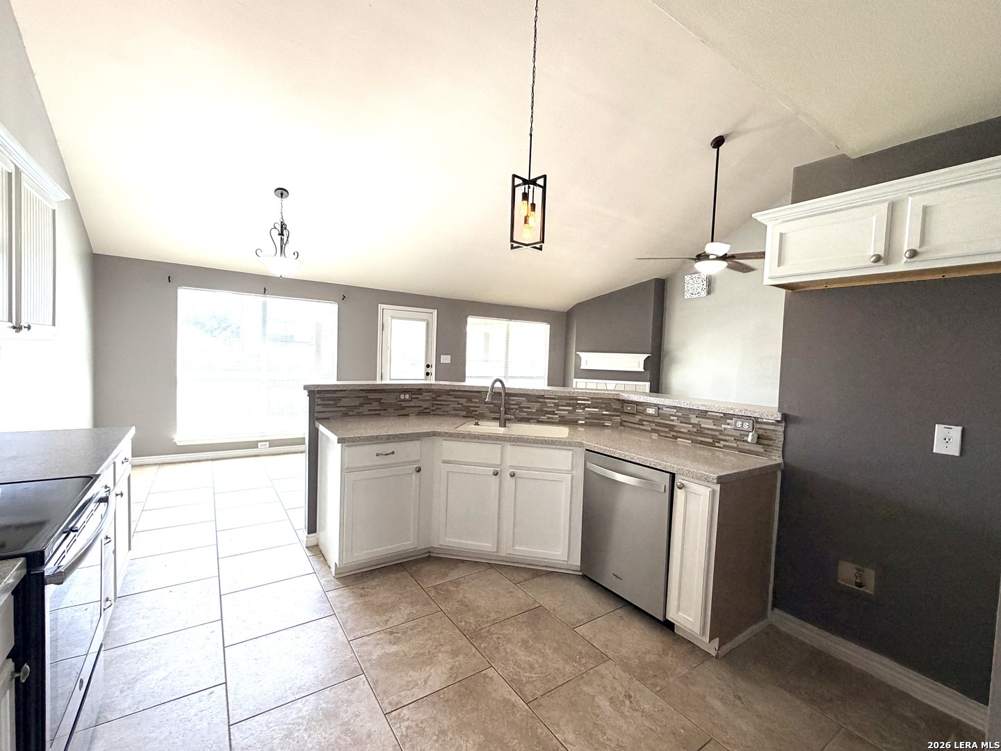 2546 WOODLAND VILLAGE PL, Schertz, TX 78154