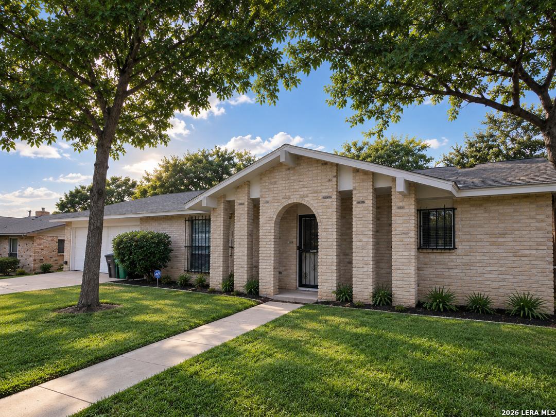 4223 BAYLISS ST, San Antonio, TX 78233