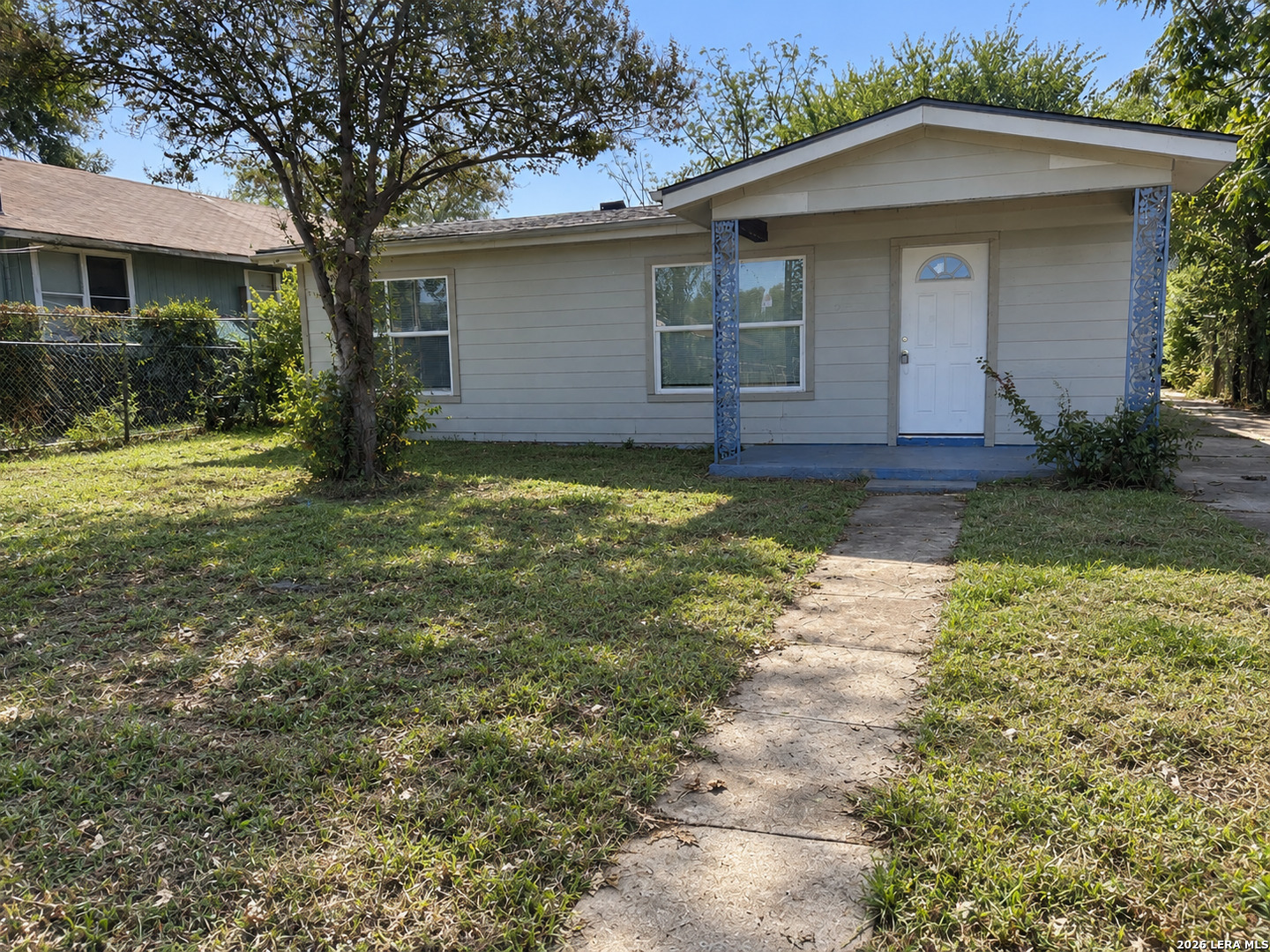 2618 Lombrano St Listing Cover Image