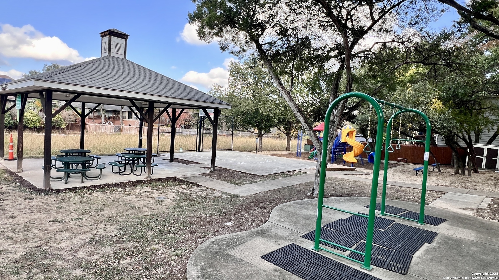 7742 BRAUN BND, San Antonio, TX 78250