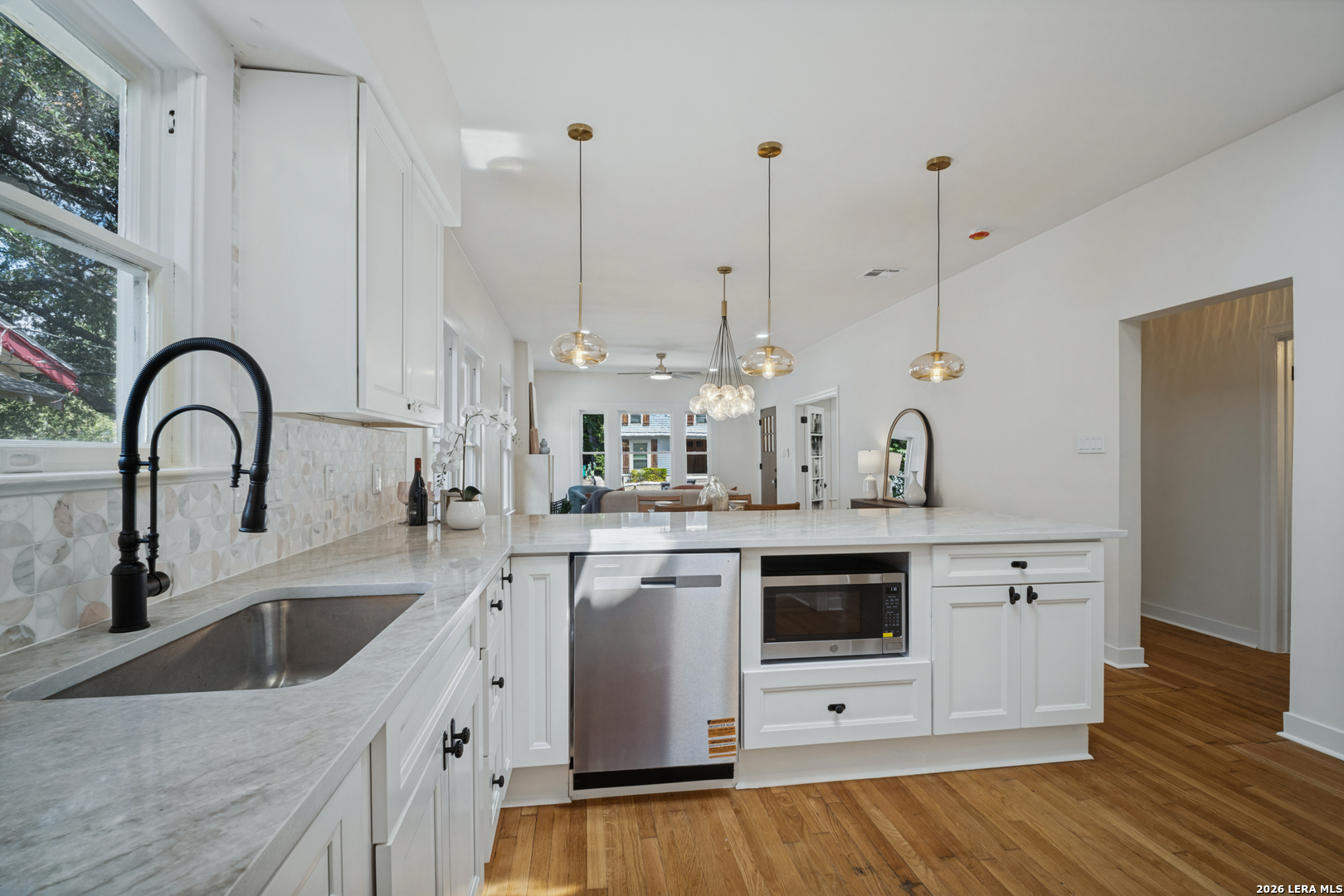 214 Ira Ave, San Antonio, TX 78209