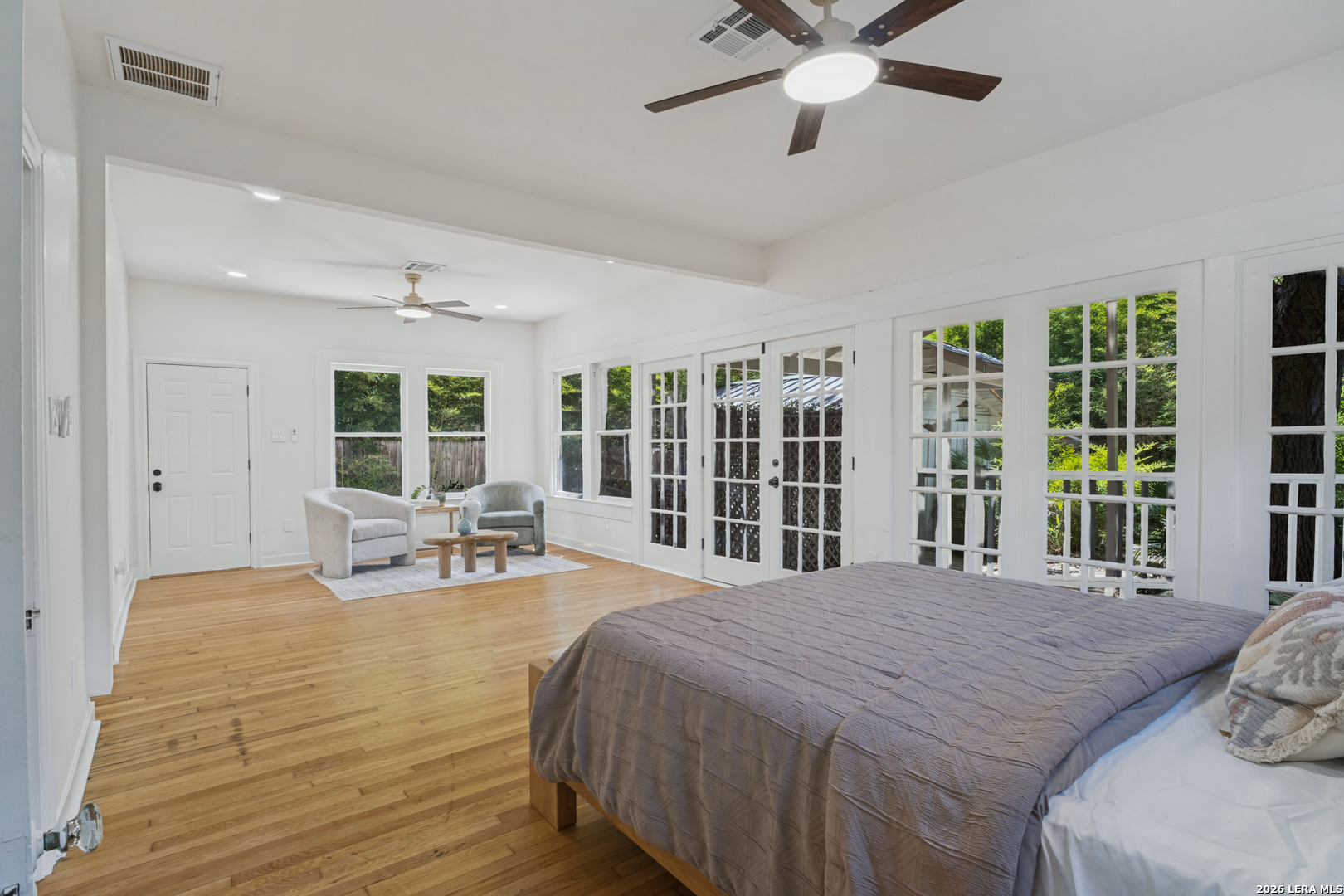 214 Ira Ave, San Antonio, TX 78209