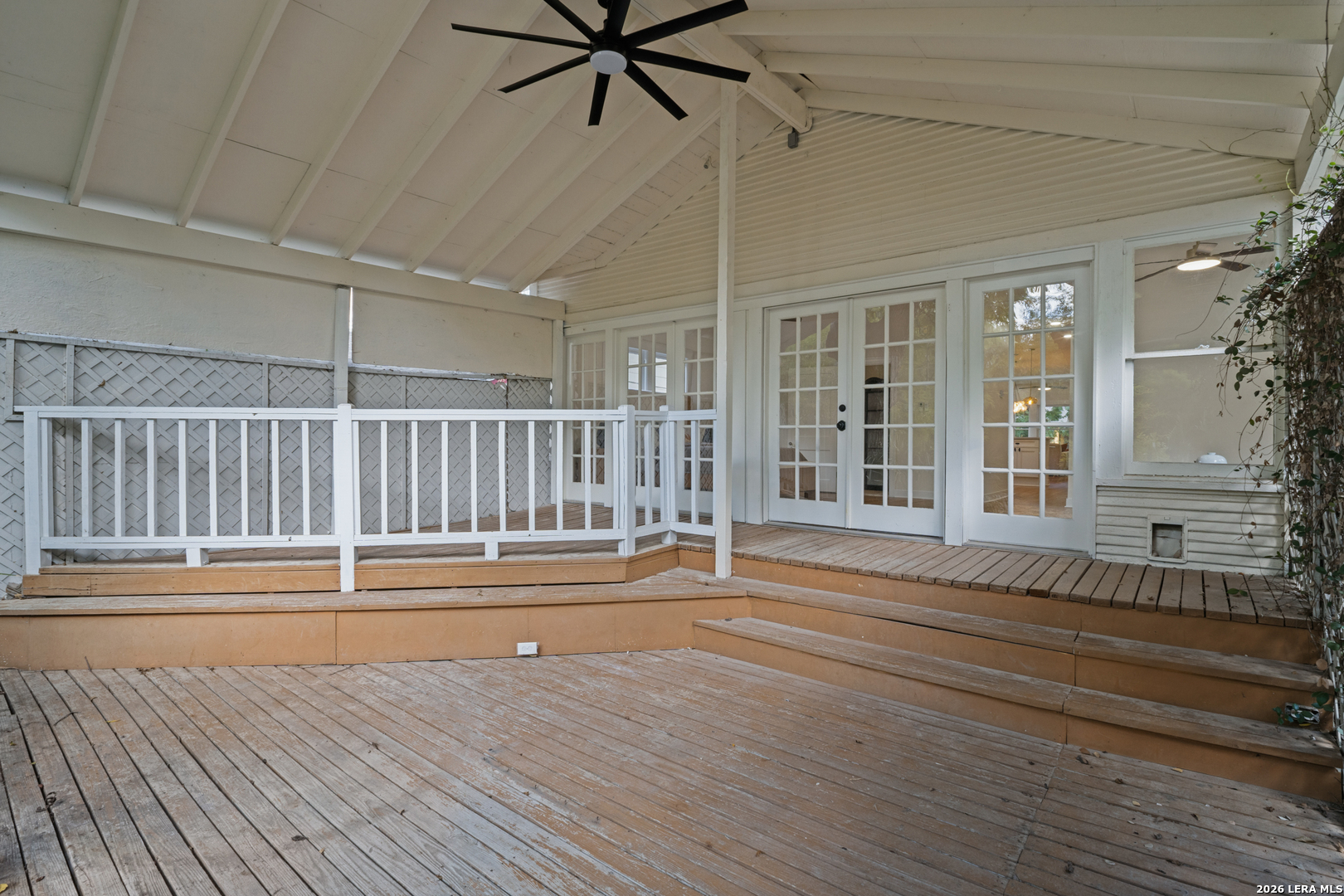 214 Ira Ave, San Antonio, TX 78209