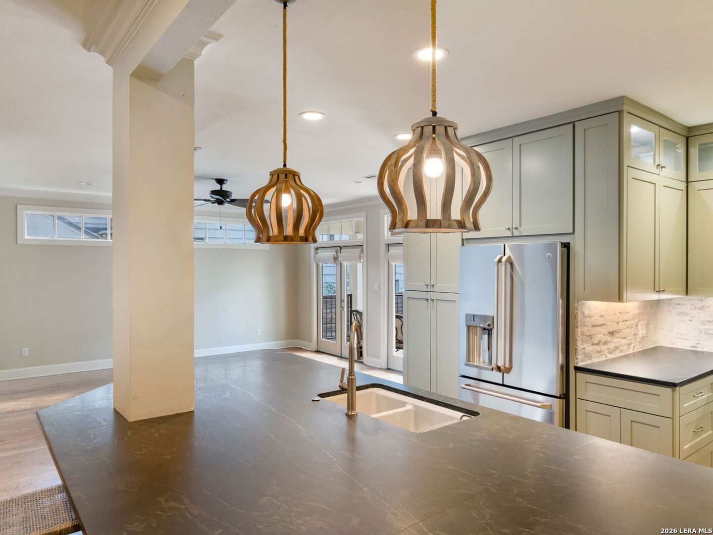310 Castano Avenue, Alamoheights, TX 78209