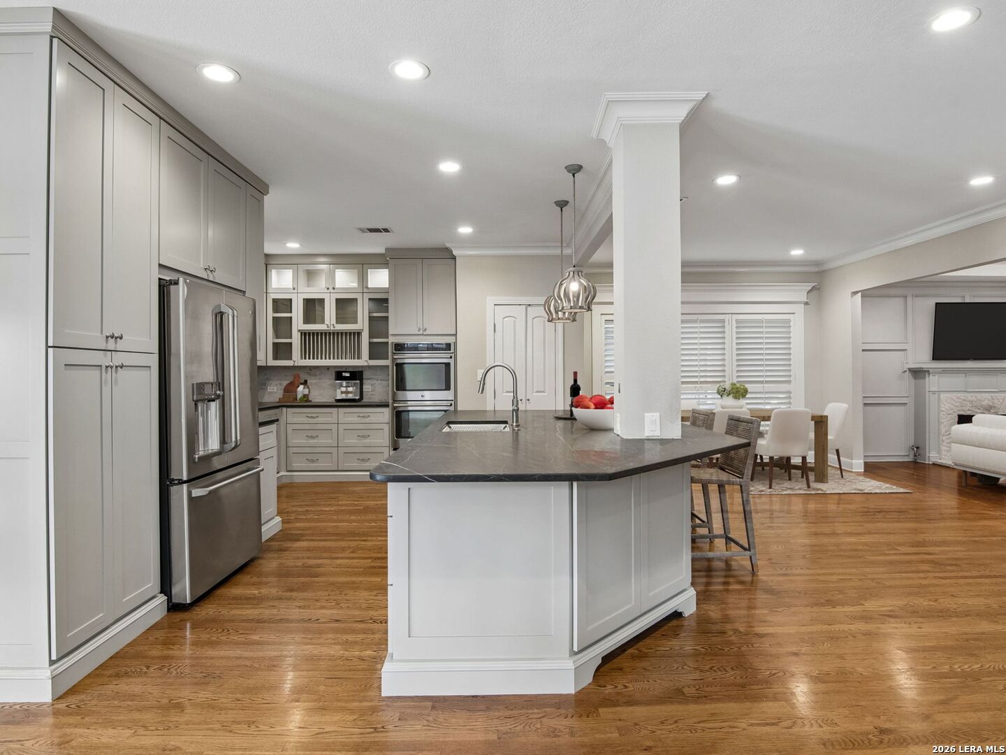 310 Castano Avenue, Alamoheights, TX 78209