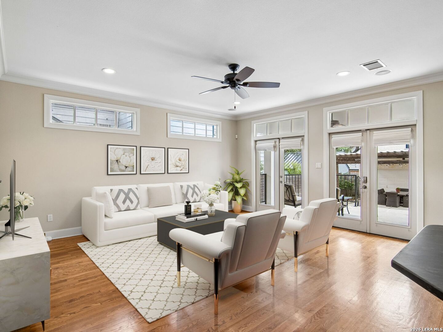 310 Castano Avenue, Alamoheights, TX 78209