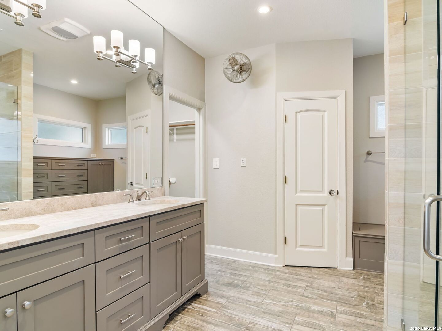 310 Castano Avenue, Alamoheights, TX 78209