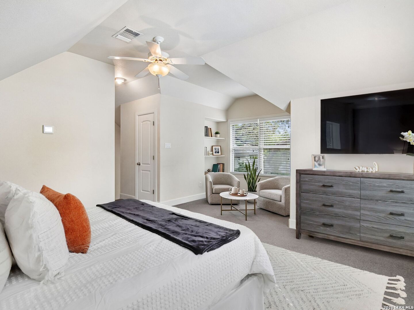 310 Castano Avenue, Alamoheights, TX 78209
