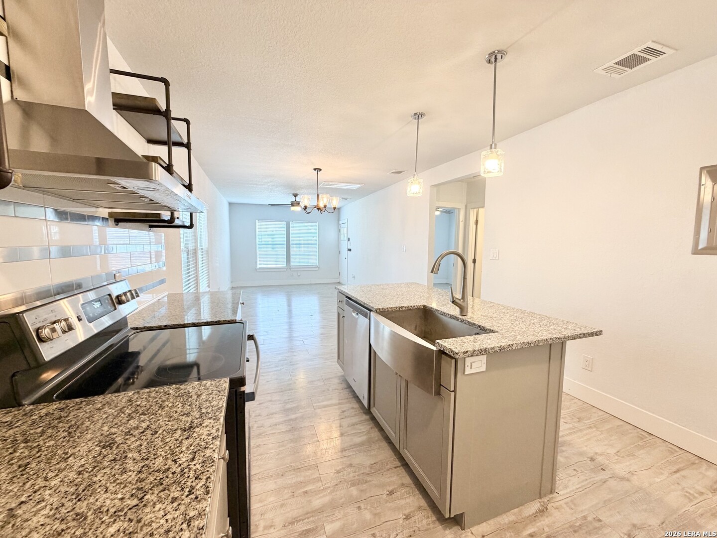 707 S OLIVE ST, #A, San Antonio, TX 78203