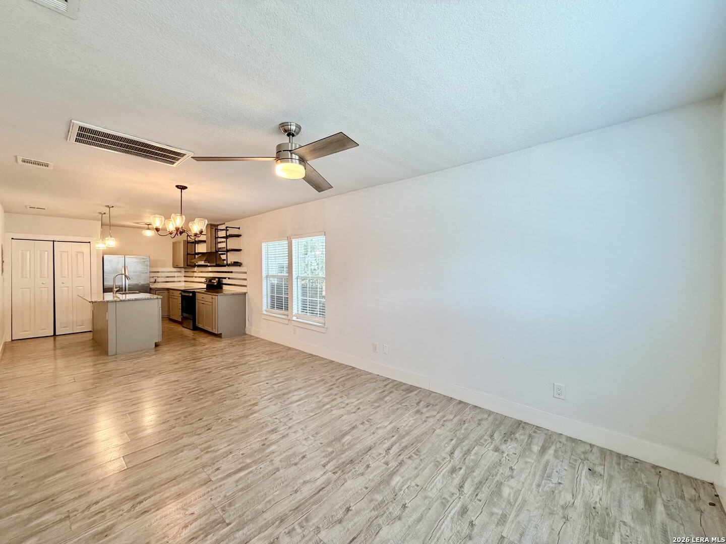 707 S OLIVE ST, #A, San Antonio, TX 78203