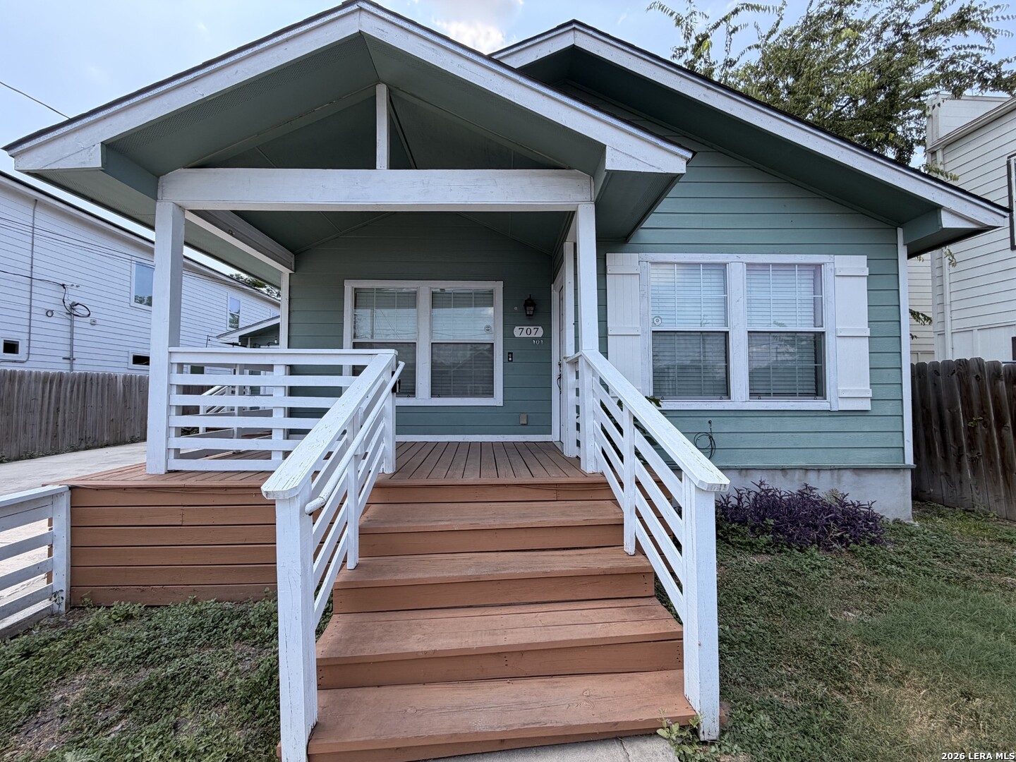 707 S OLIVE ST, #A, San Antonio, TX 78203