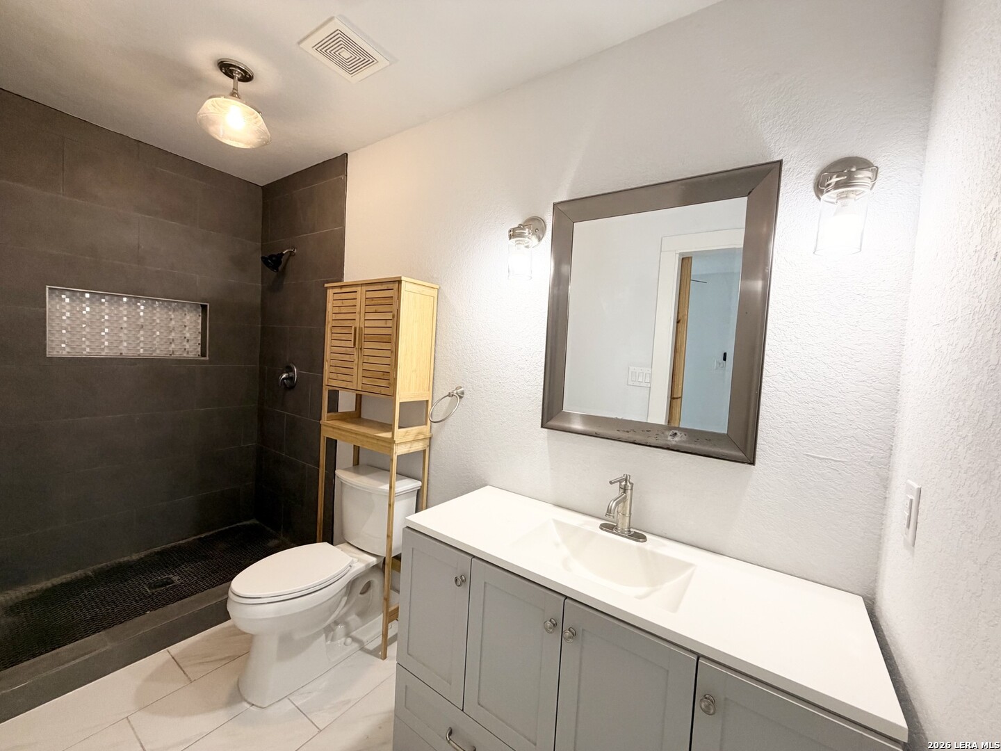 707 S OLIVE ST, #A, San Antonio, TX 78203