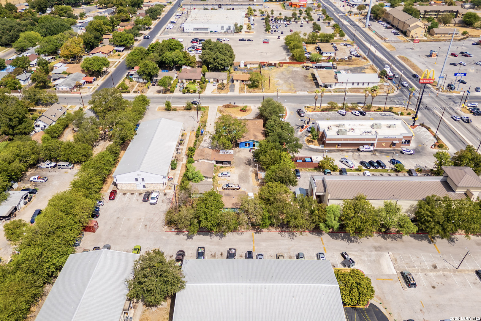 122 W Formosa