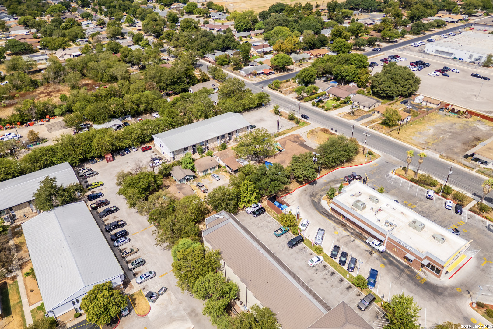 122 W Formosa