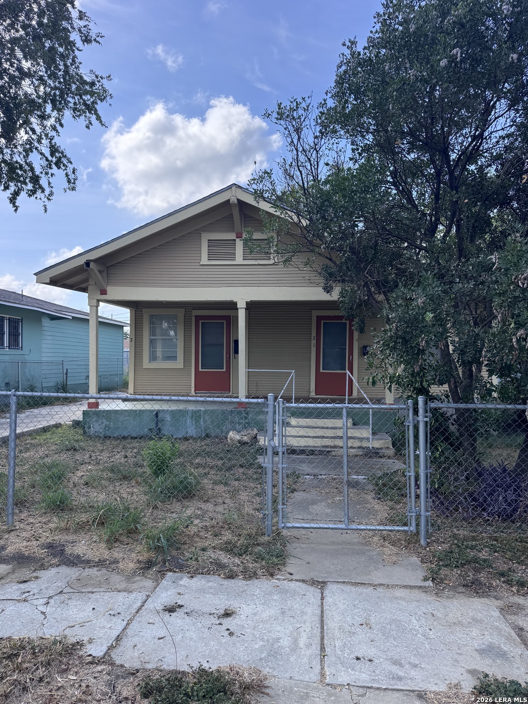 216 Avondale Ave Listing Cover Image