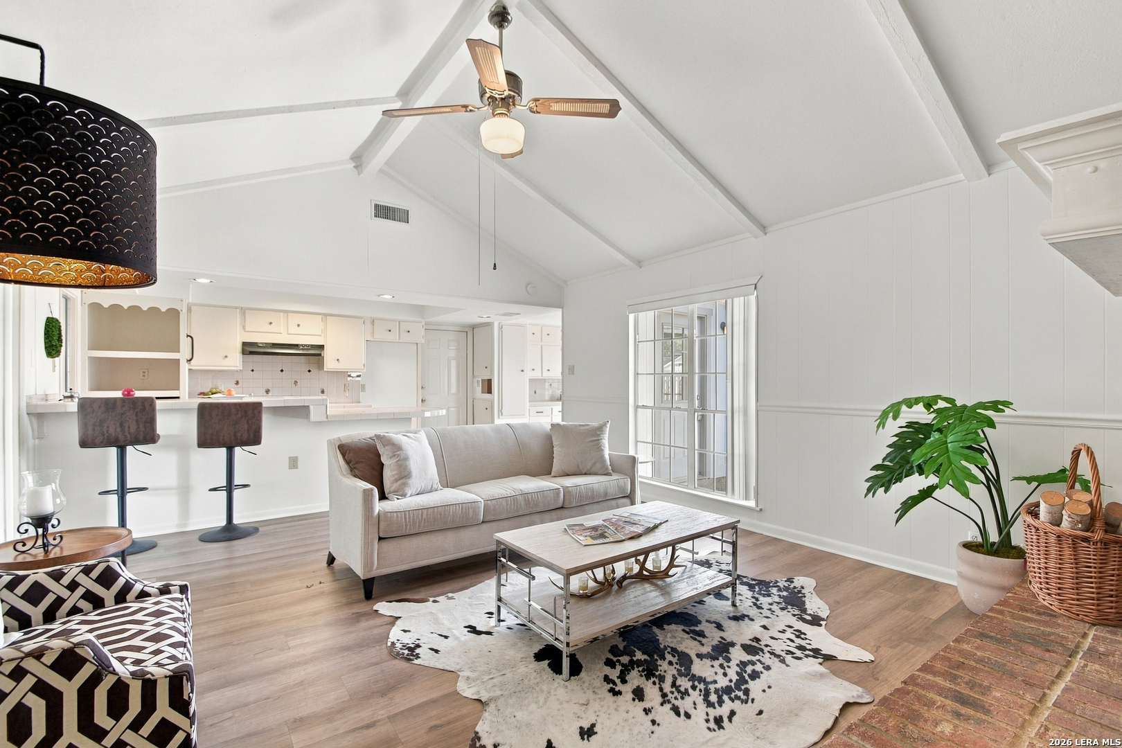 1919 Oakshire Street Listing Cover Image