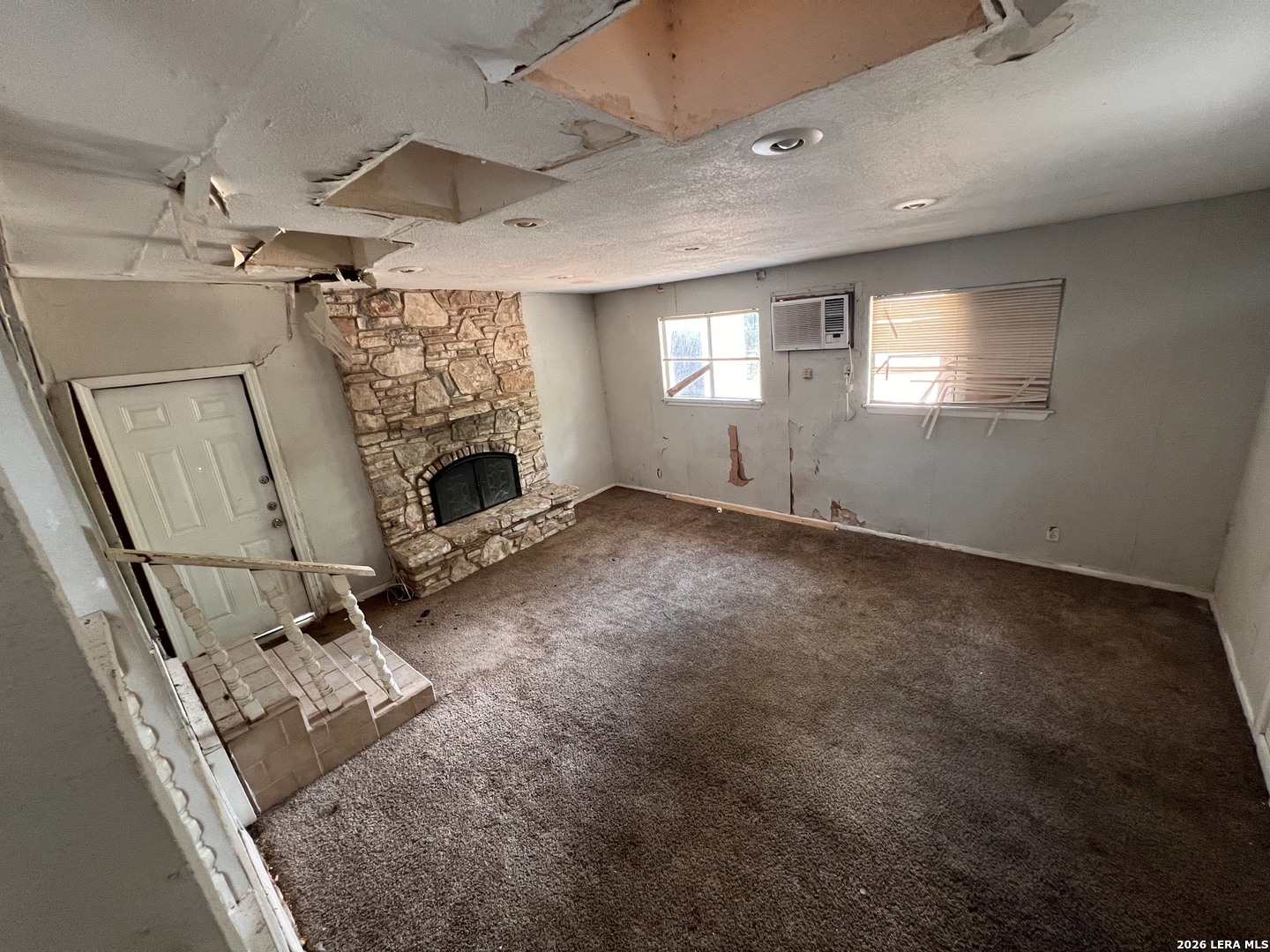 127 Grecian Dr, photo 8