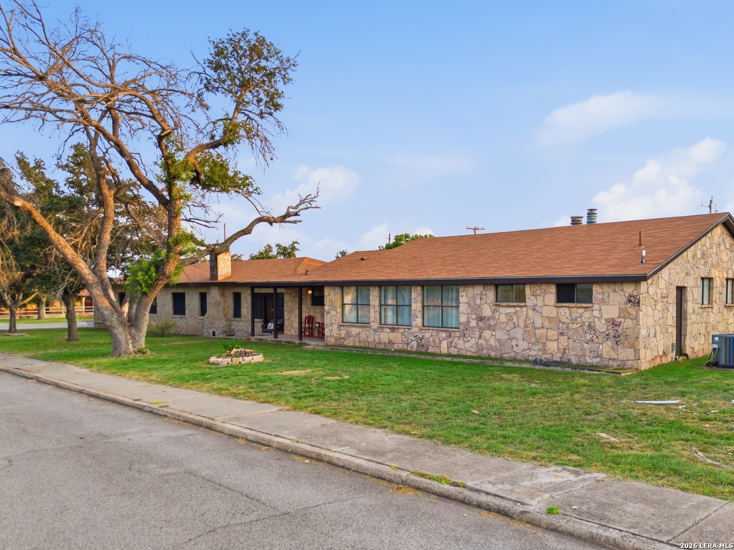 30-31 Colony Row Listing Cover Image