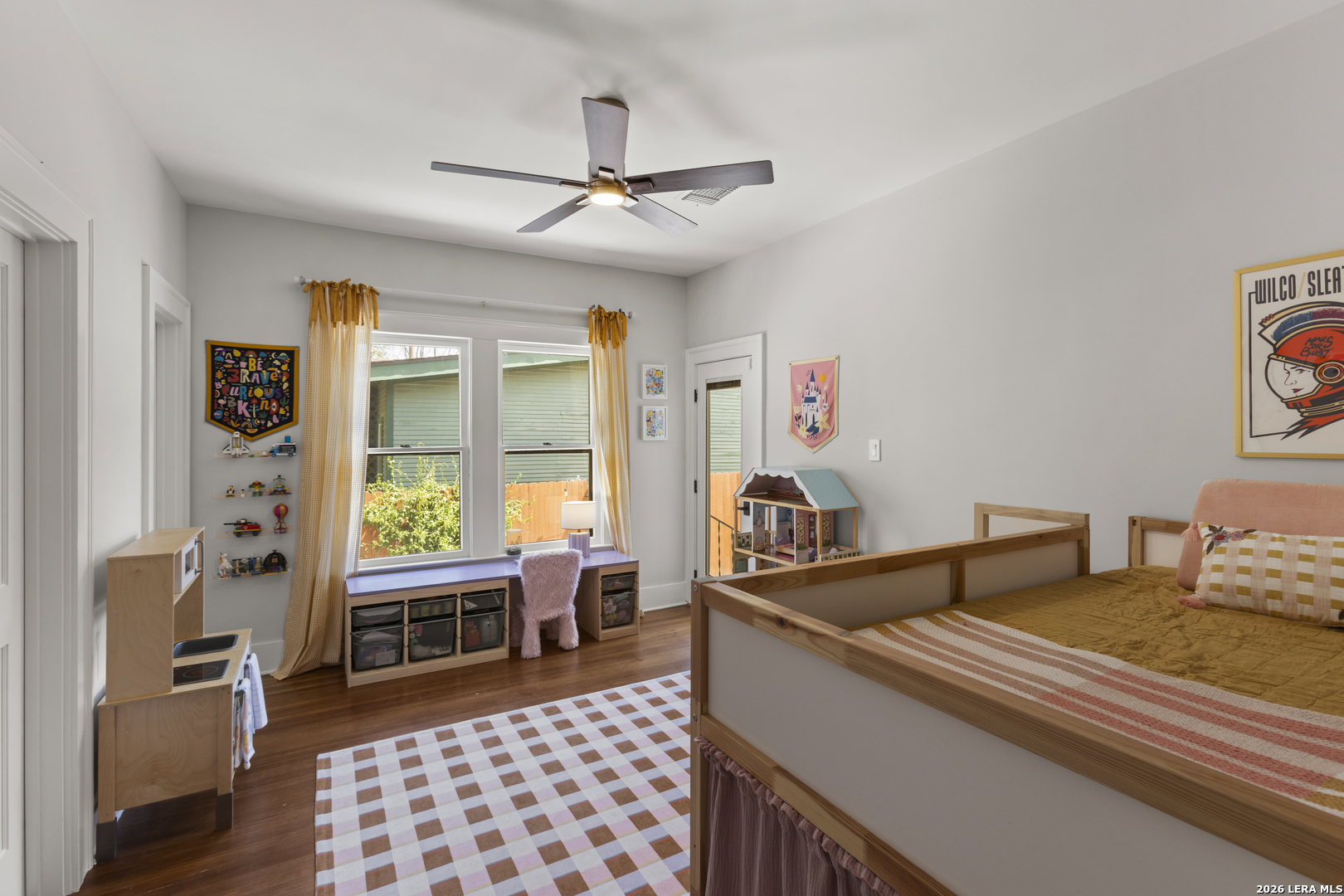 837 W Summit Ave, San Antonio, TX 78212