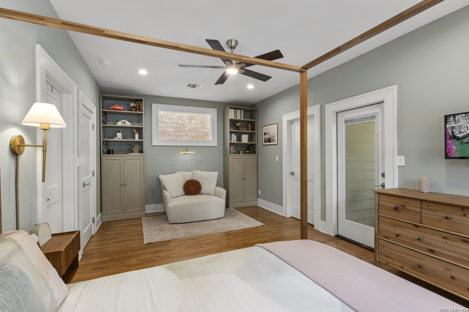 837 W Summit Ave, San Antonio, TX 78212