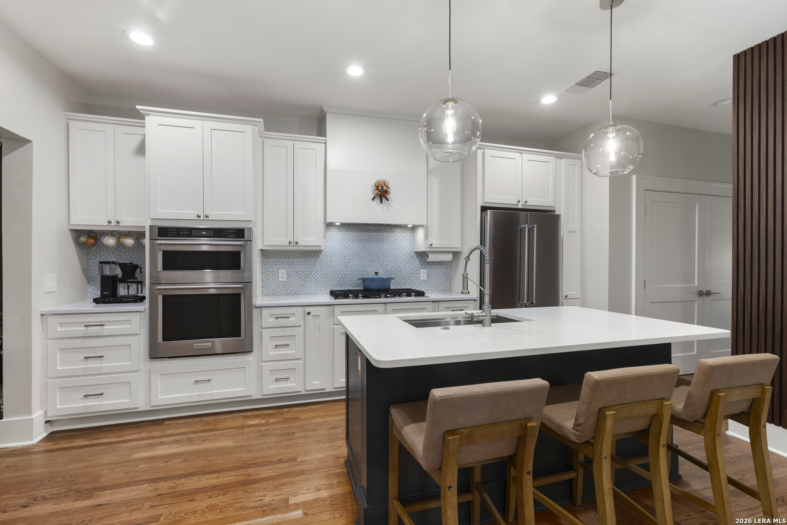 837 W Summit Ave, San Antonio, TX 78212