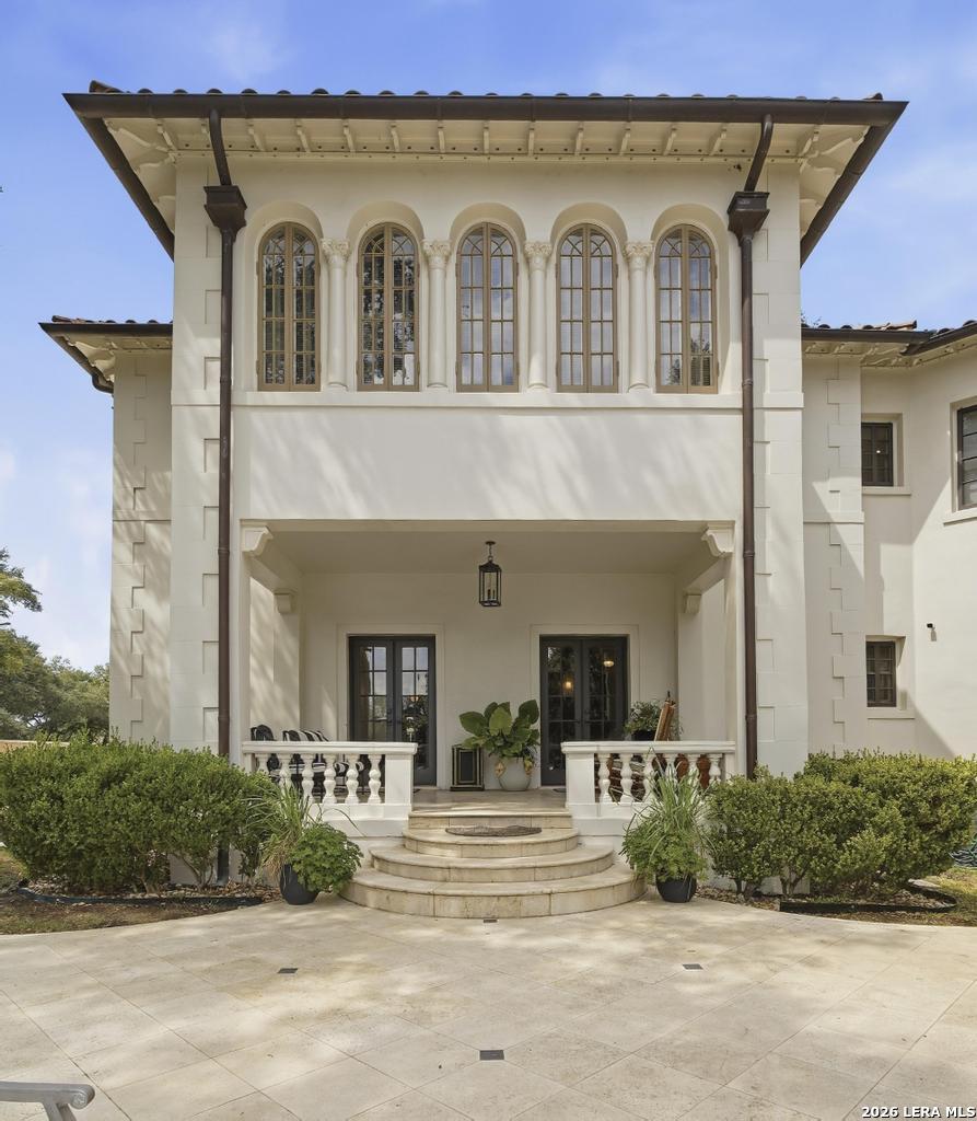 777 TERRELL RD, Terrell Hills, TX 78209