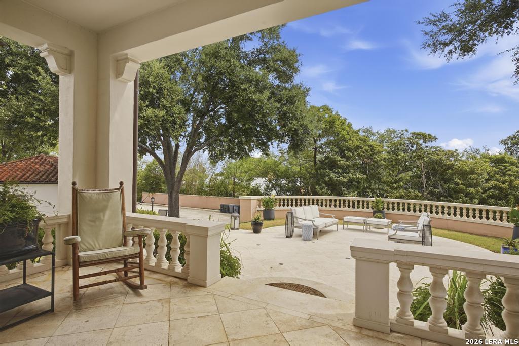 777 TERRELL RD, Terrell Hills, TX 78209