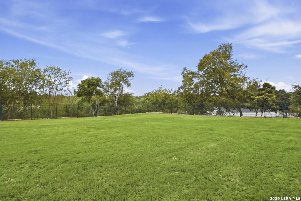 777 TERRELL RD, Terrell Hills, TX 78209