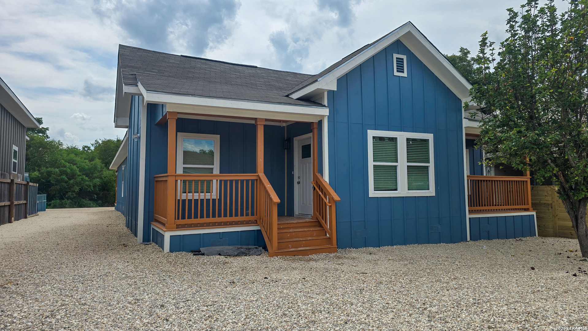 614 Montana St Listing Cover Image