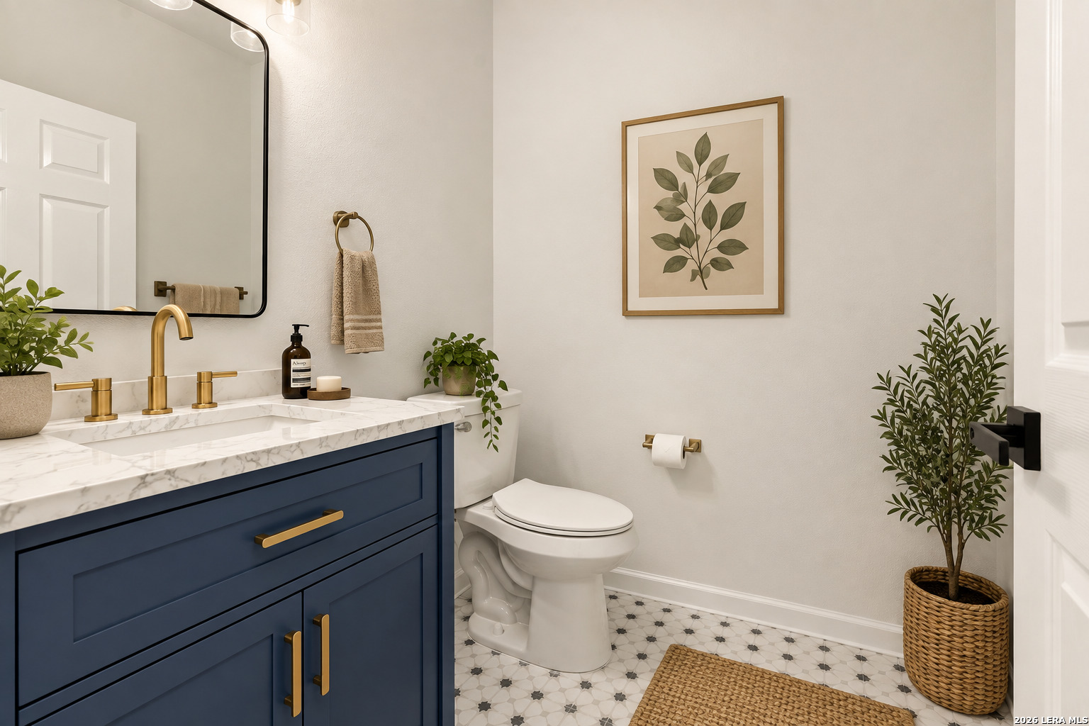 124 Kearney, #102, San Antonio, TX 78210