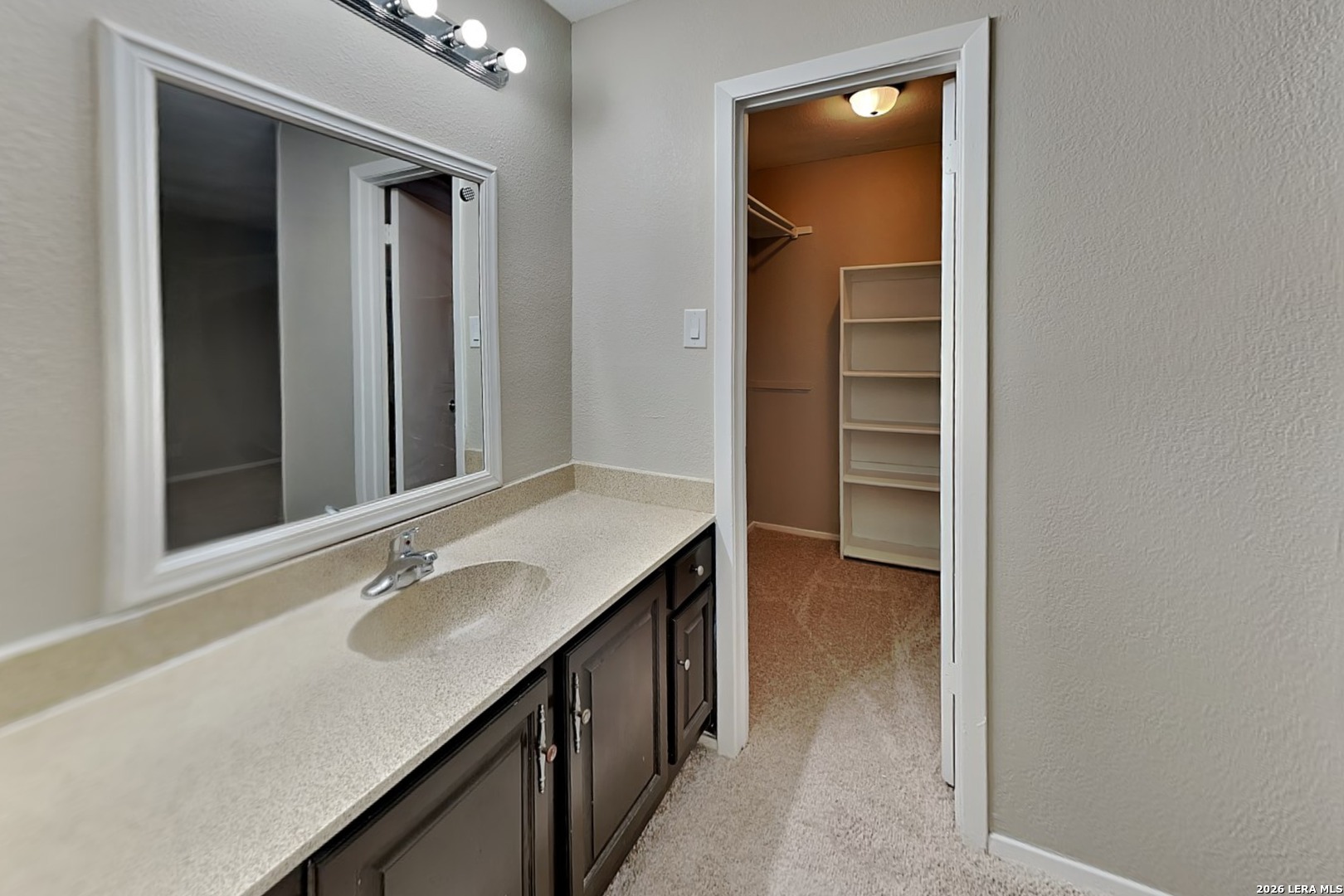 6227 RIDGE PLACE ST, San Antonio, TX 78250