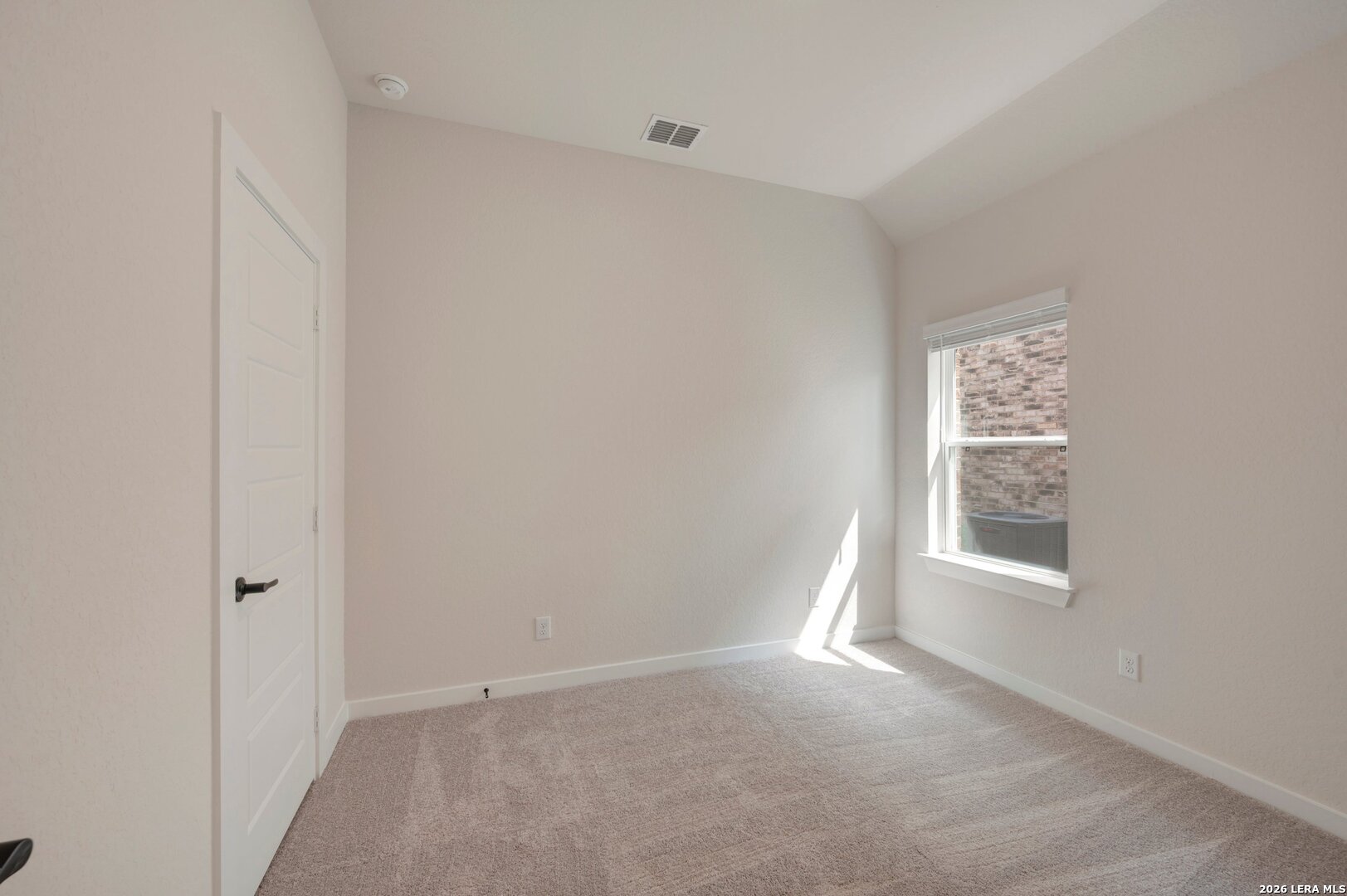 6022 EDNA PT, photo 9