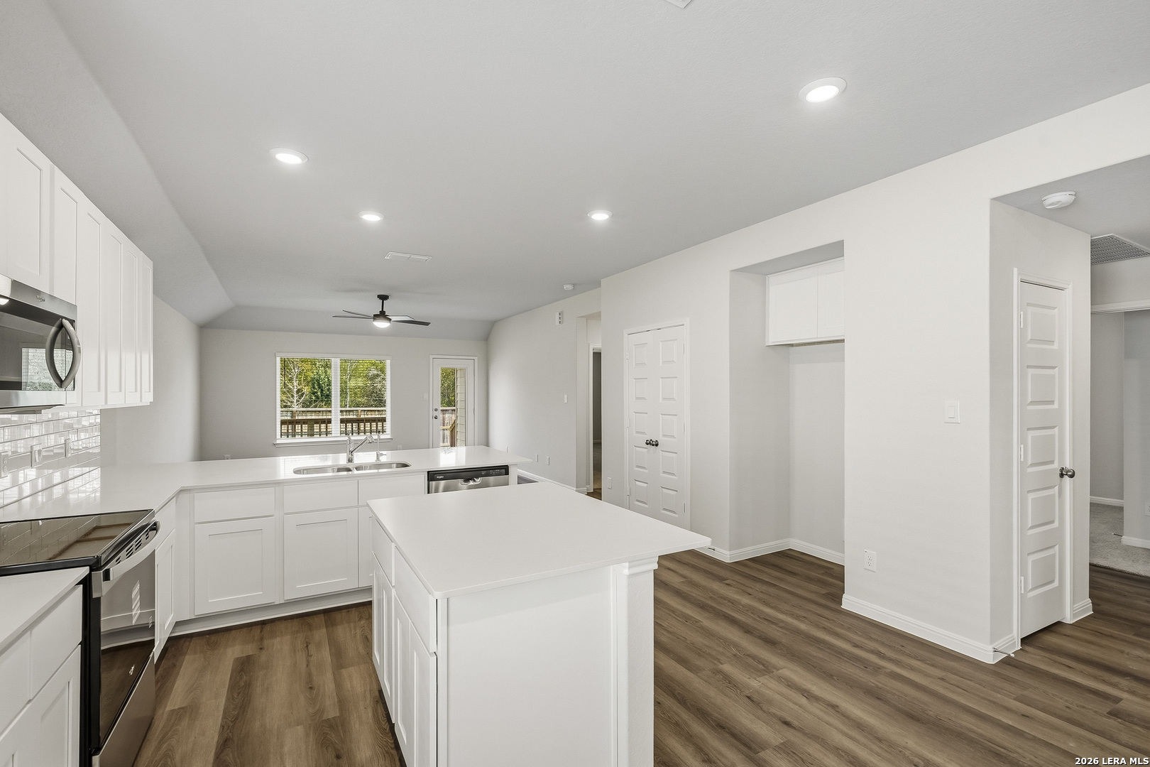 8506 Smithers Avenue, San Antonio, TX 78252