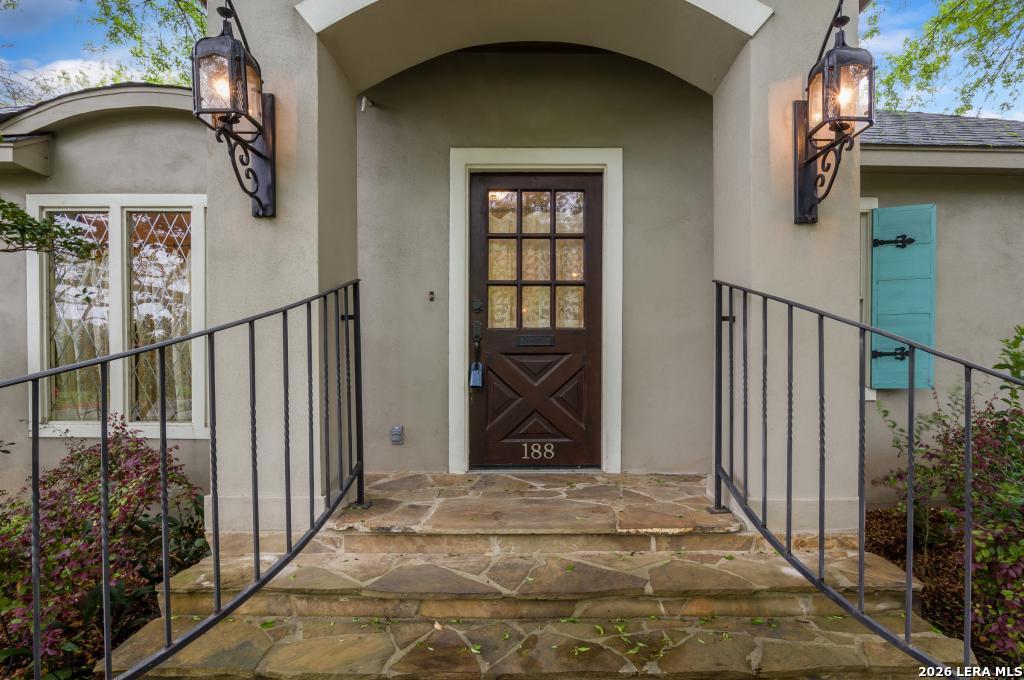 188 Claywell Dr, San Antonio, TX 78209