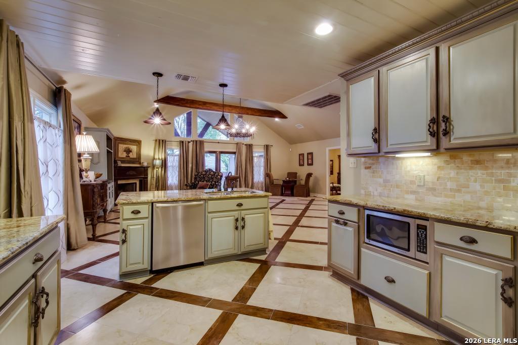 188 Claywell Dr, San Antonio, TX 78209