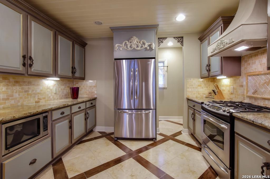 188 Claywell Dr, San Antonio, TX 78209