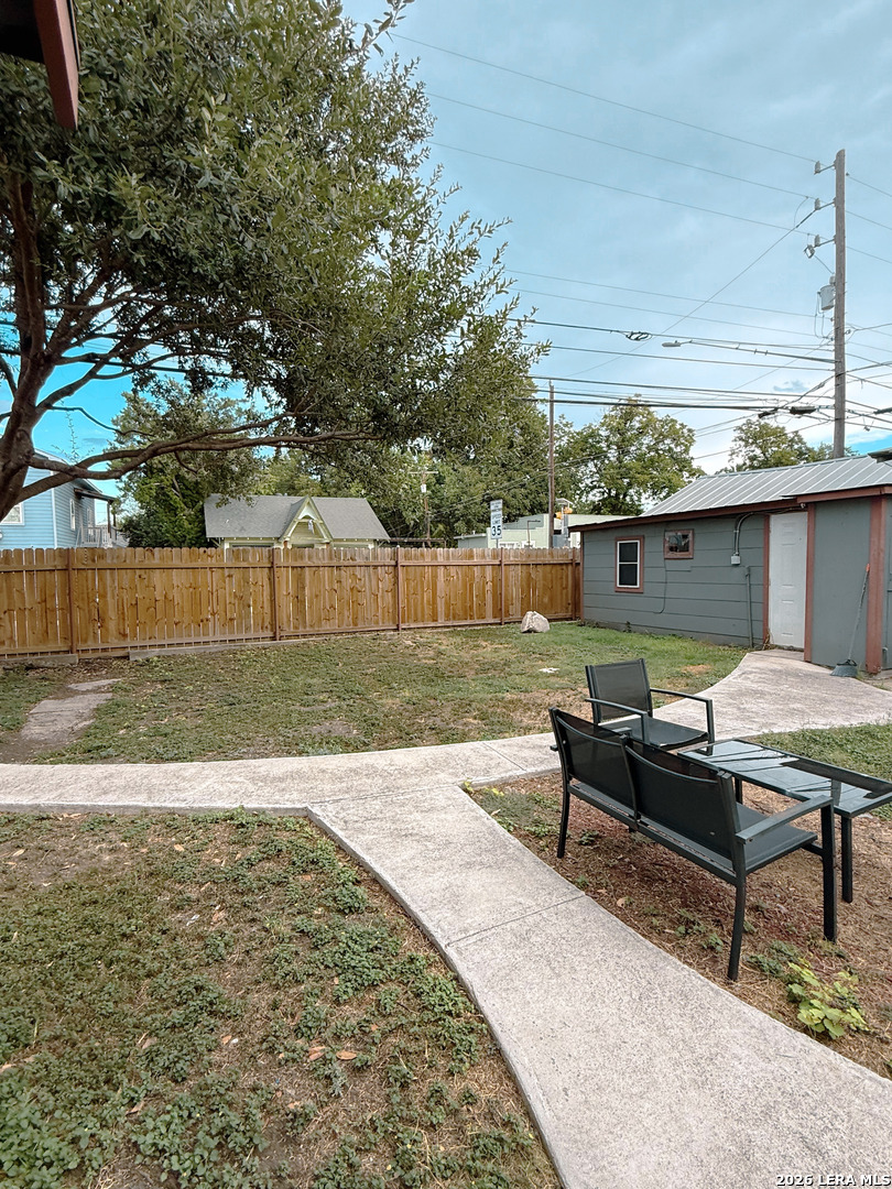 902 W Gramercy, San Antonio, TX 78201