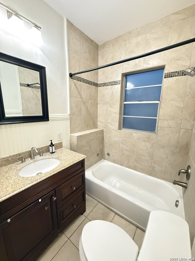 902 W Gramercy, San Antonio, TX 78201