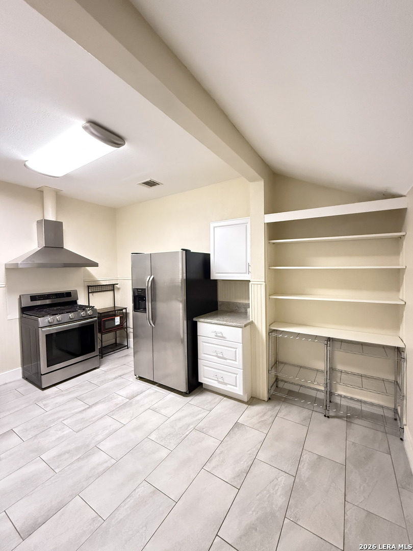 902 W Gramercy, San Antonio, TX 78201