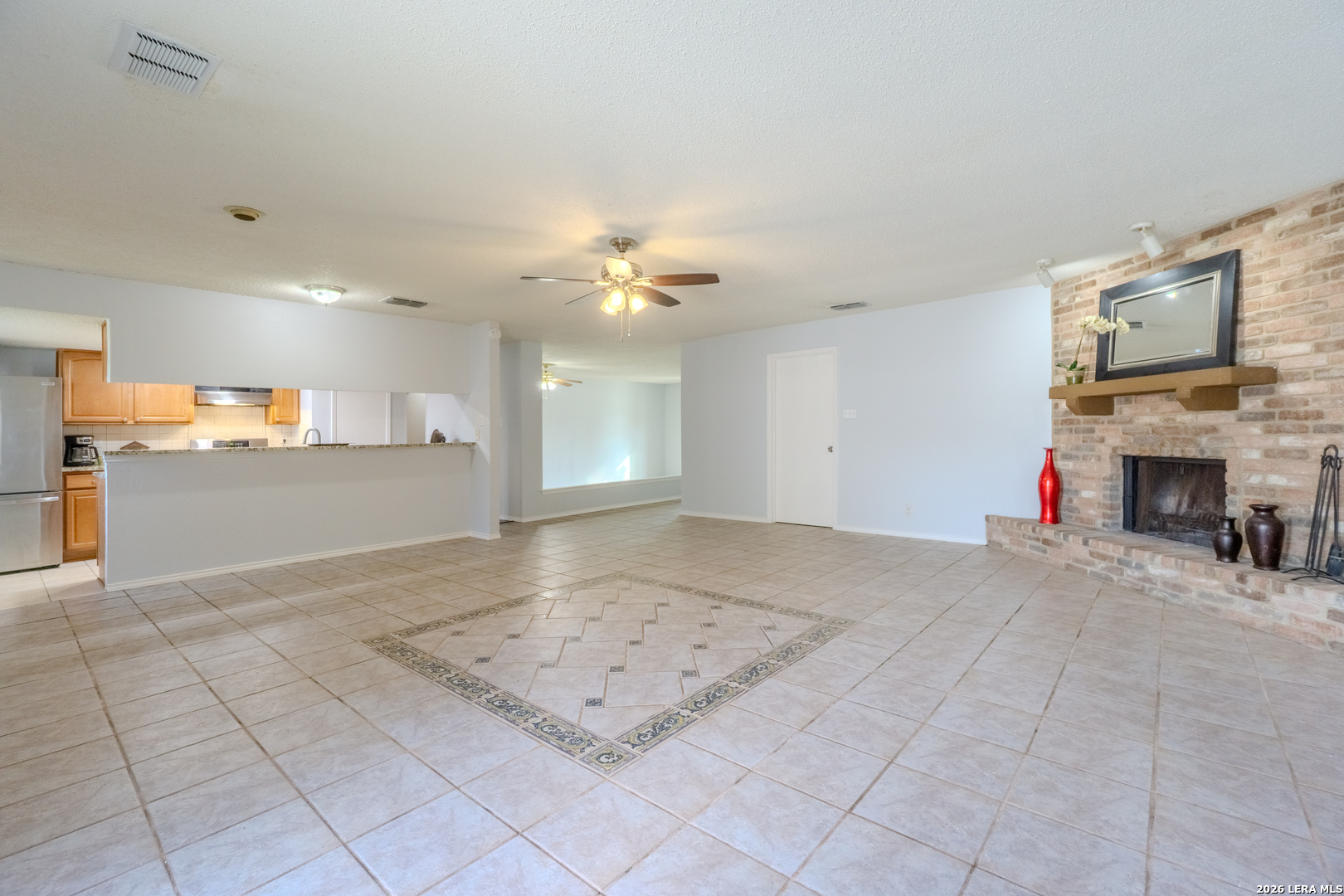 8426 OAK POST ST, San Antonio, TX 78251