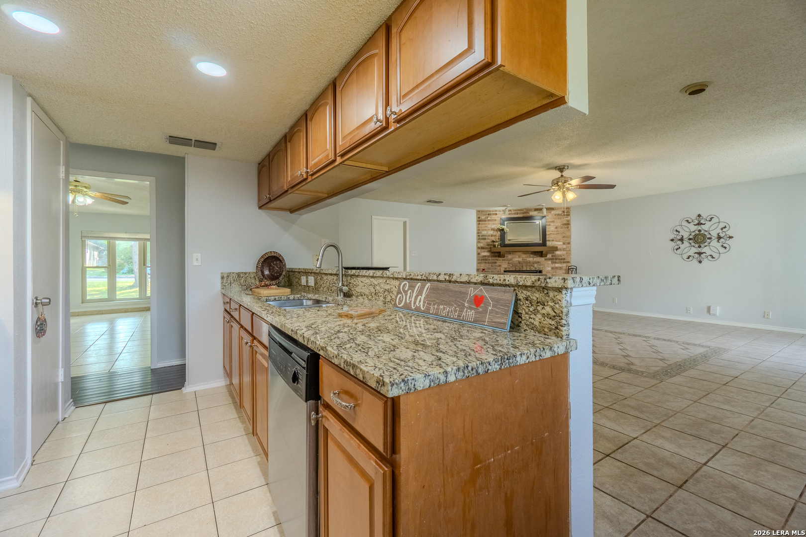 8426 OAK POST ST, San Antonio, TX 78251