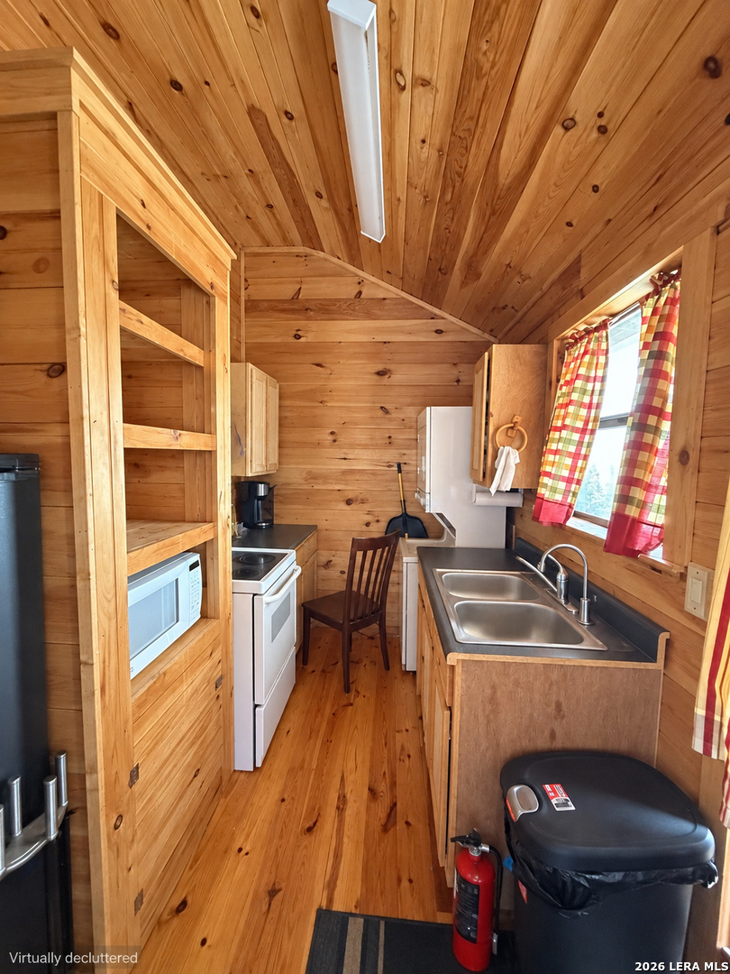 70 County Road 280, Rocksprings, TX 78880