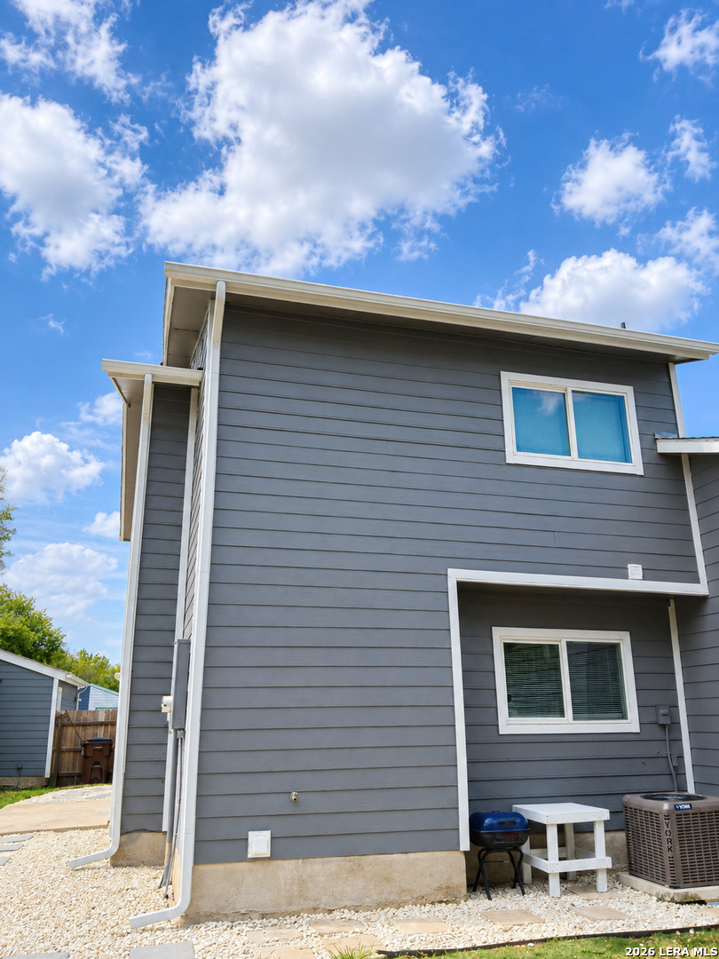 8416 Forest Ridge Dr Listing Cover Image