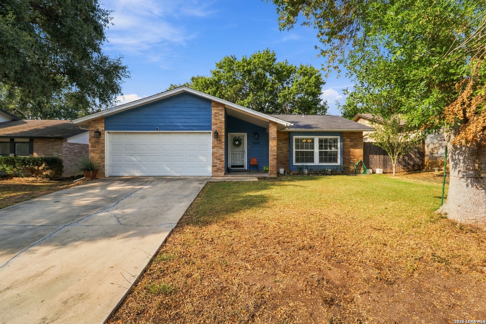 Photo 2 of Single family home for sale at 6647 Country Fld Dr, San Antonio, TX 78240 | MLS# 2020001 | Listing updated on 2026-09-29