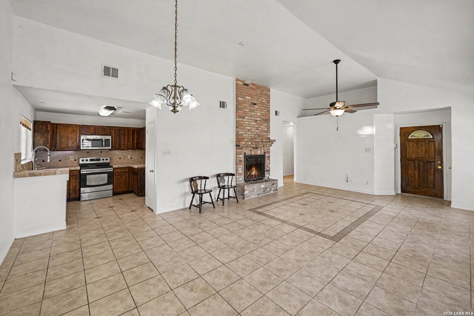 11416 HATCHET PASS DR, San Antonio, TX 78245