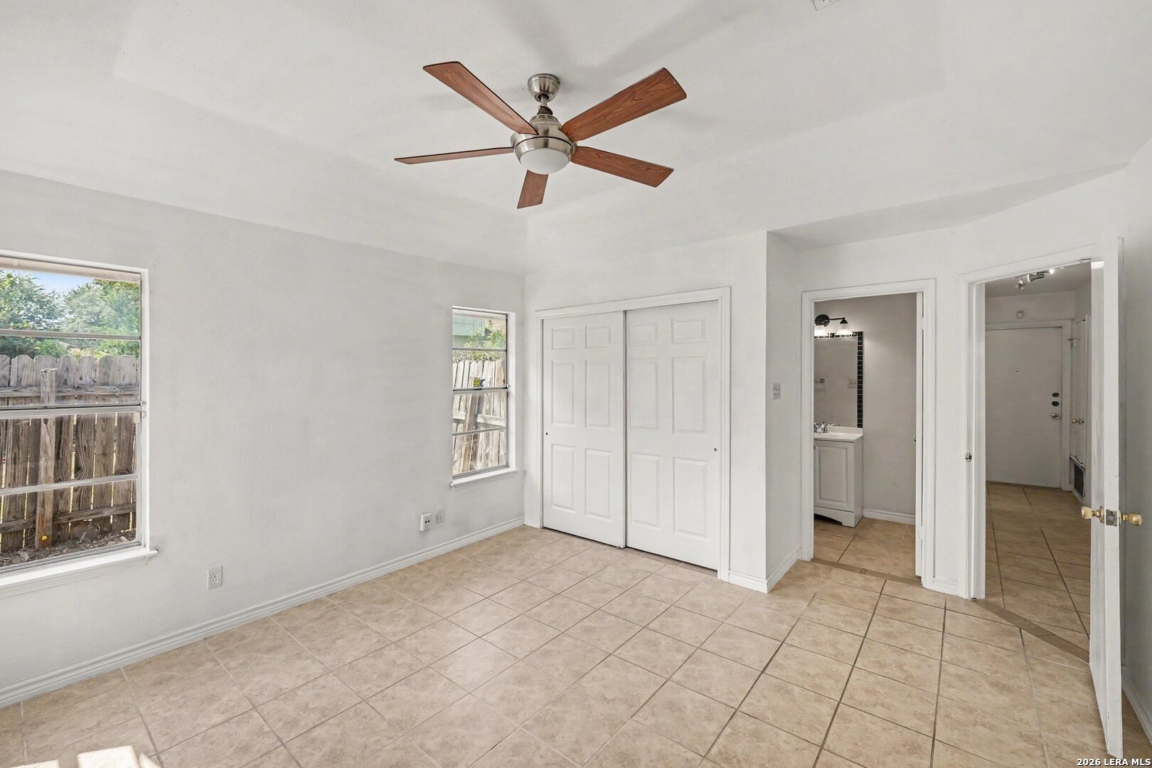 11416 HATCHET PASS DR, San Antonio, TX 78245